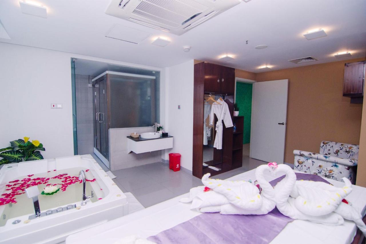 Best Western Sks Chattogram Chittagong Extérieur photo