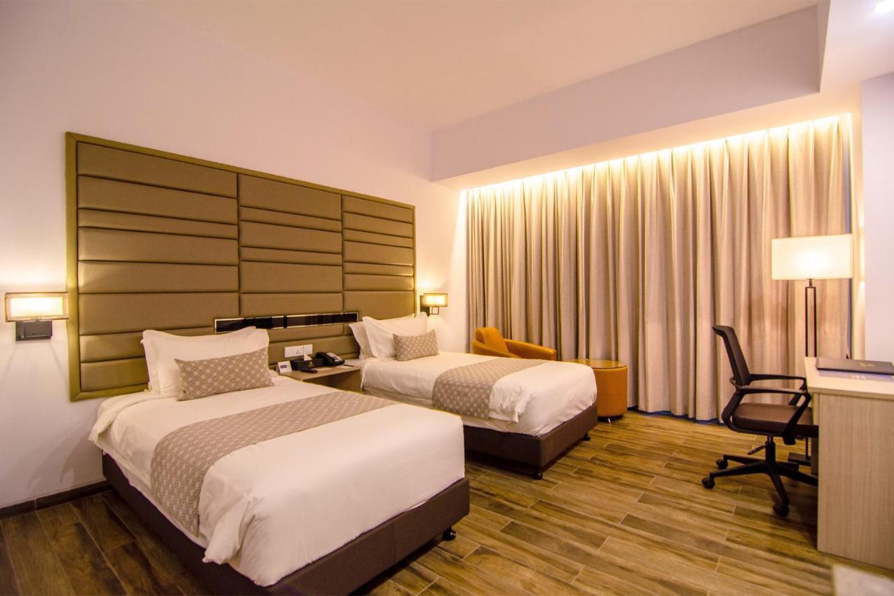 Best Western Sks Chattogram Chittagong Extérieur photo
