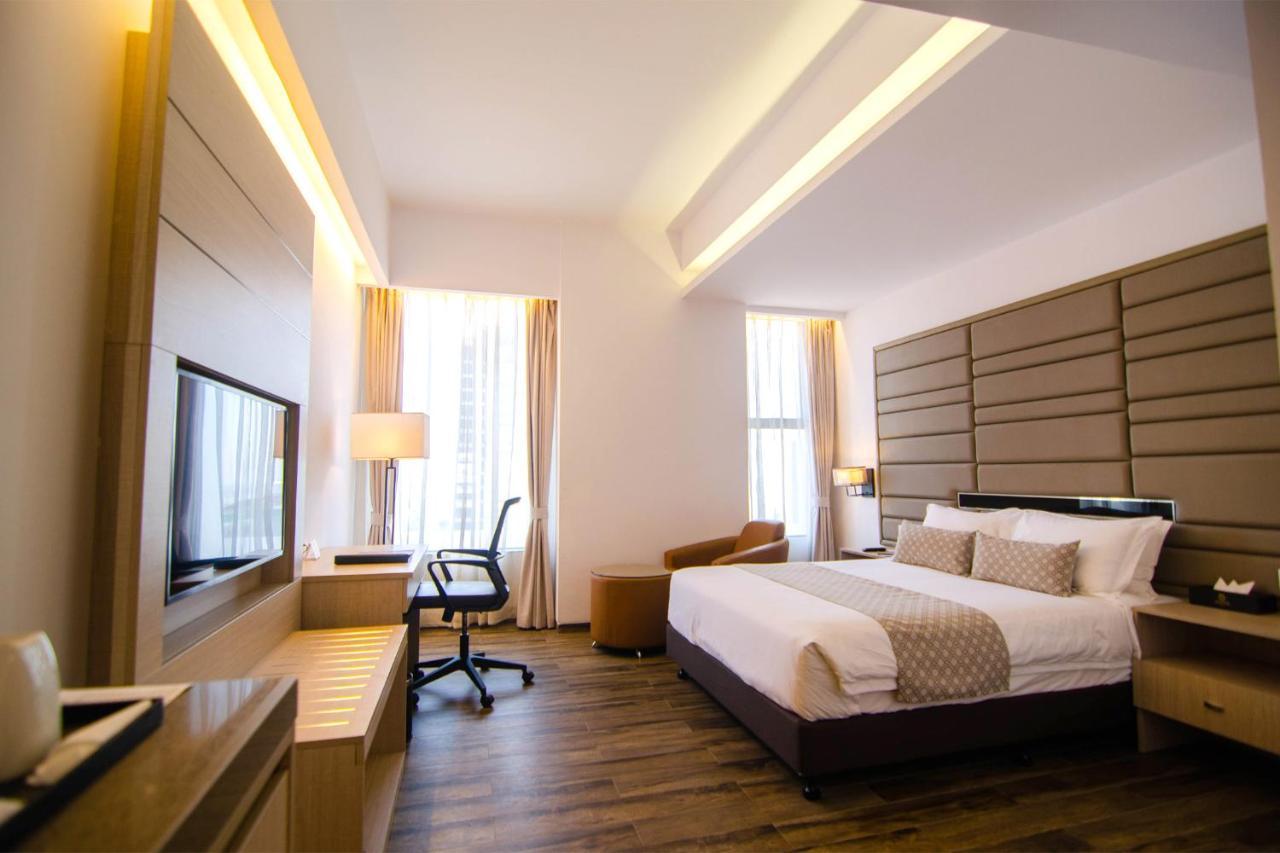 Best Western Sks Chattogram Chittagong Extérieur photo