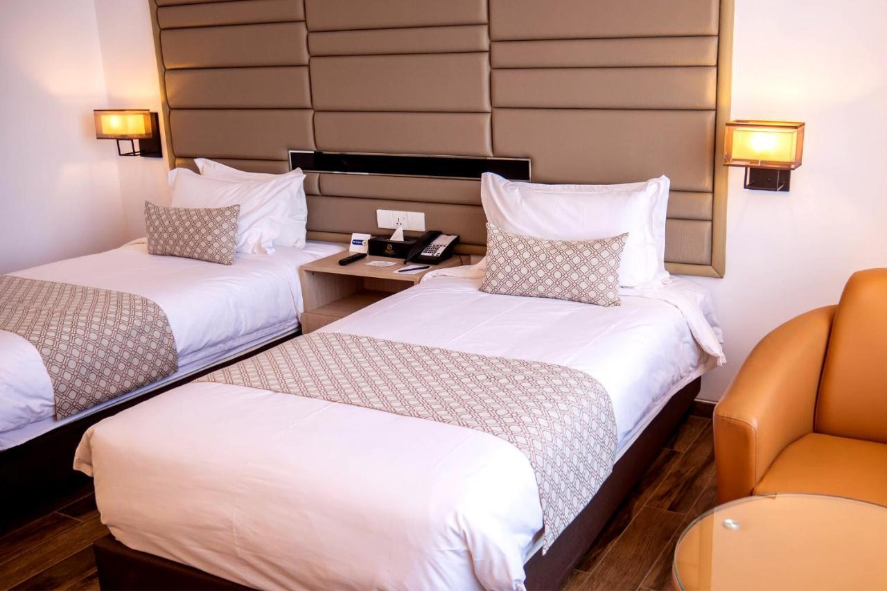 Best Western Sks Chattogram Chittagong Extérieur photo