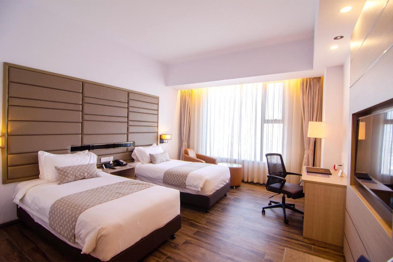 Best Western Sks Chattogram Chittagong Extérieur photo