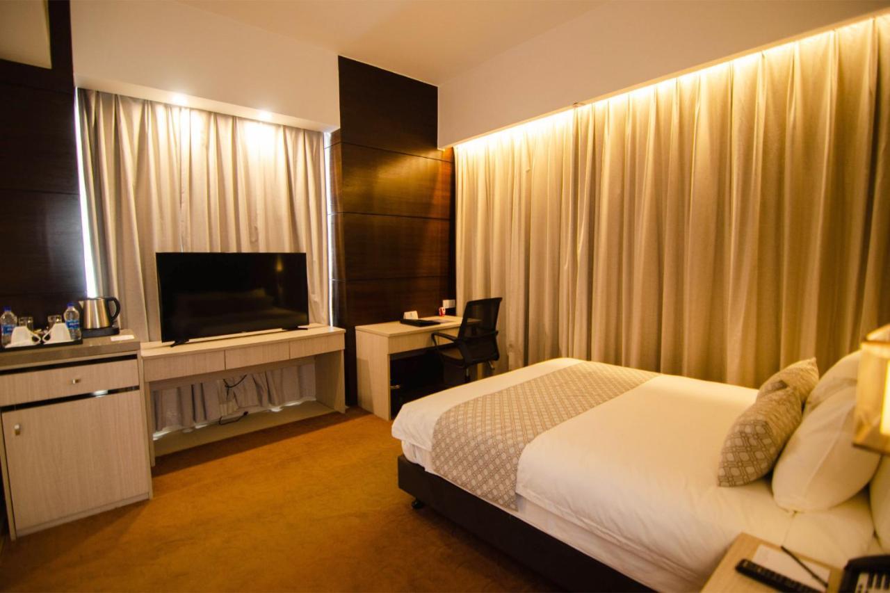 Best Western Sks Chattogram Chittagong Extérieur photo