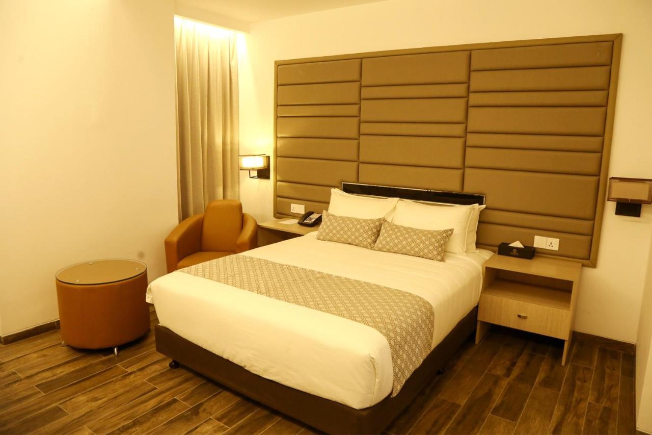 Best Western Sks Chattogram Chittagong Extérieur photo