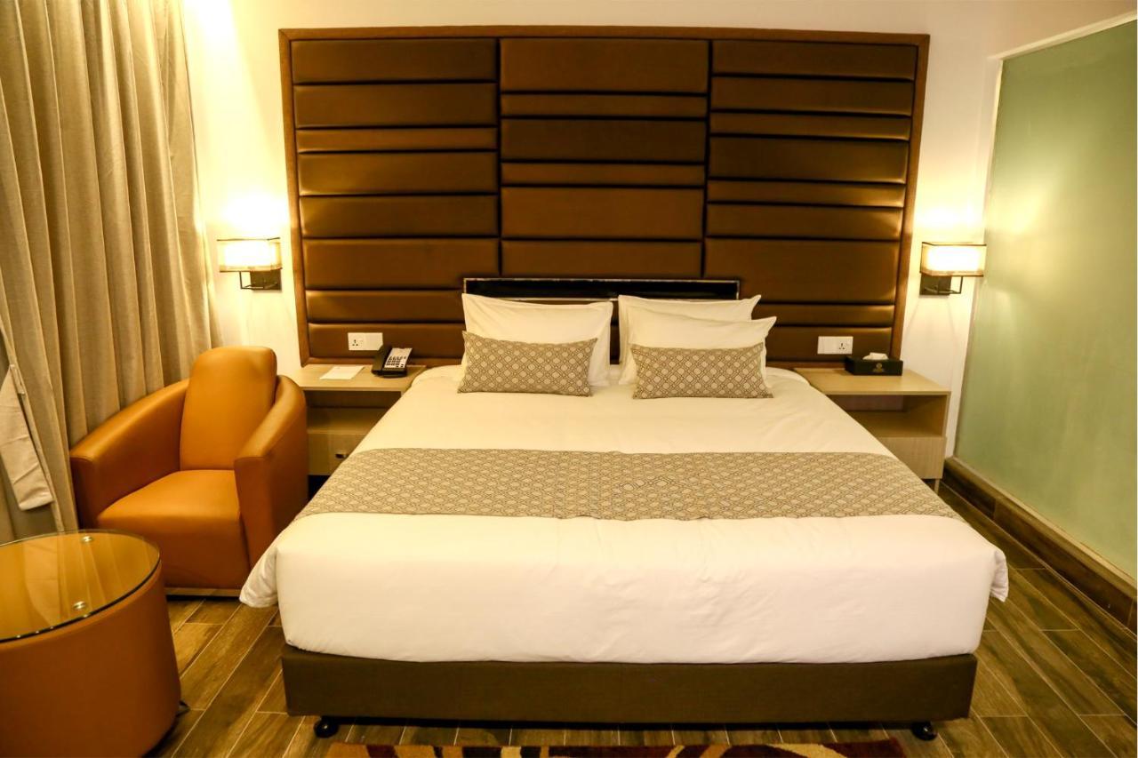 Best Western Sks Chattogram Chittagong Extérieur photo
