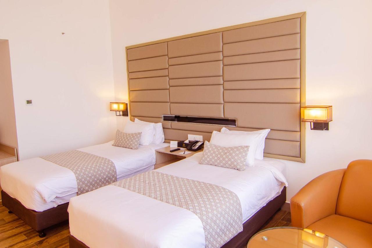 Best Western Sks Chattogram Chittagong Extérieur photo